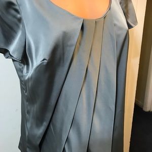 NWT ANN Taylor Women’s Medium any occasion Blouse